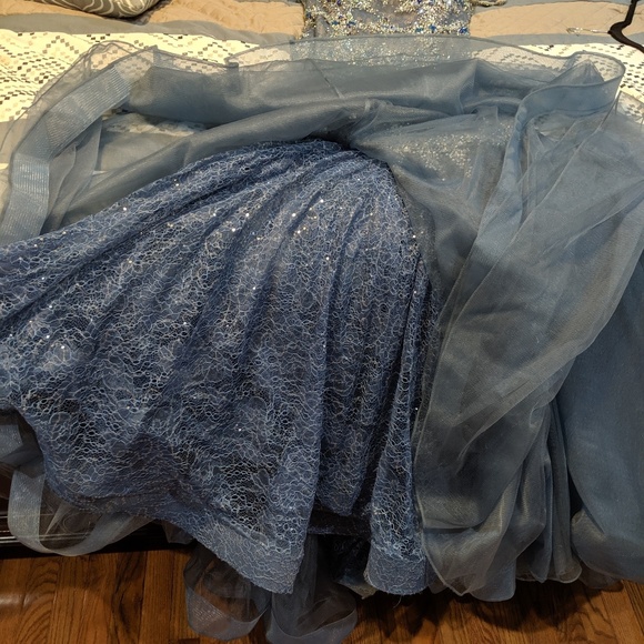 Prom dress - Picture 5 of 8